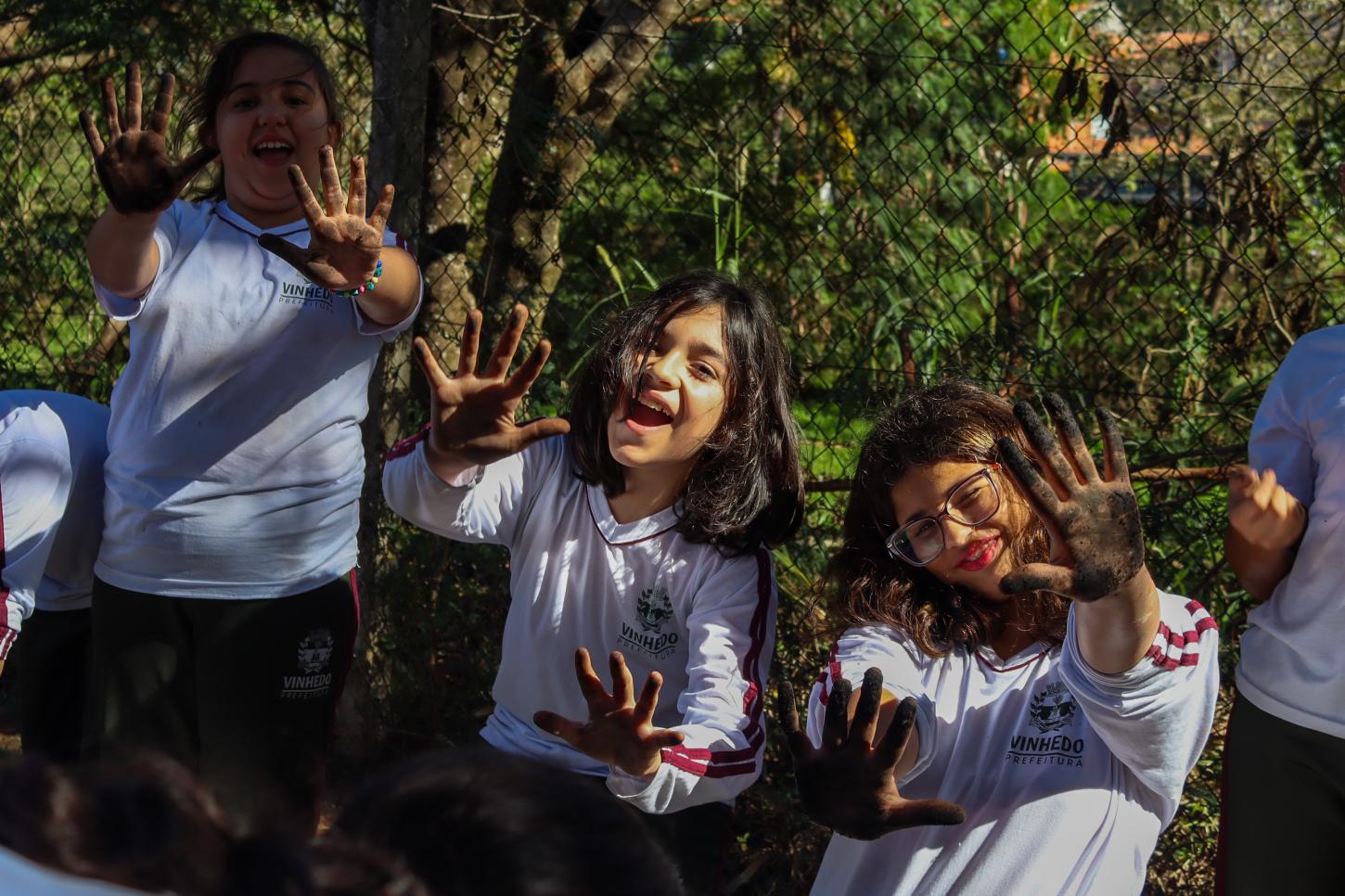 Escola em Vinhedo recebe projeto que une fotografia, meio ambiente e protagonismo estudantil
