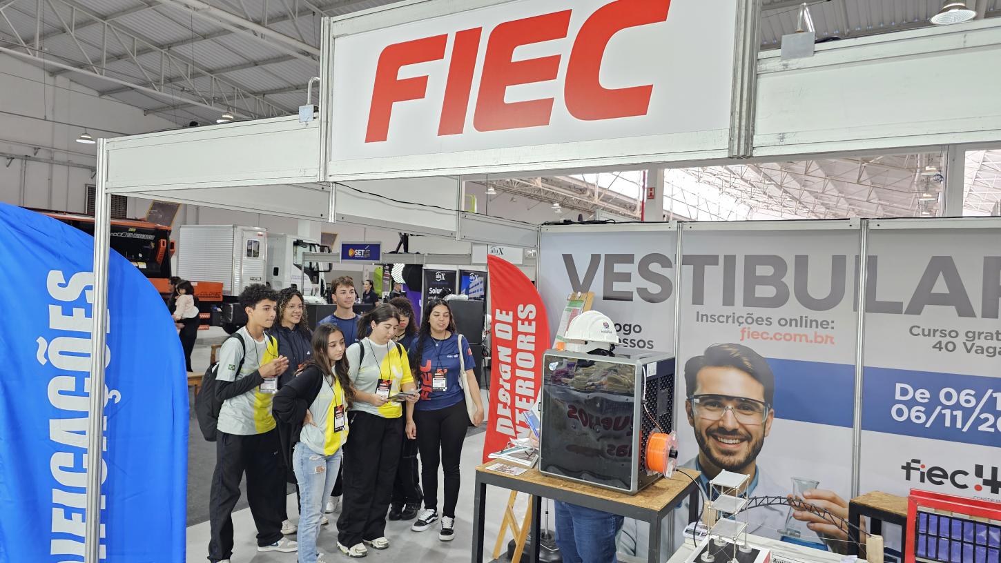 FIEC participa da FEIND 2026 e convida população para conhecer cursos e oportunidades