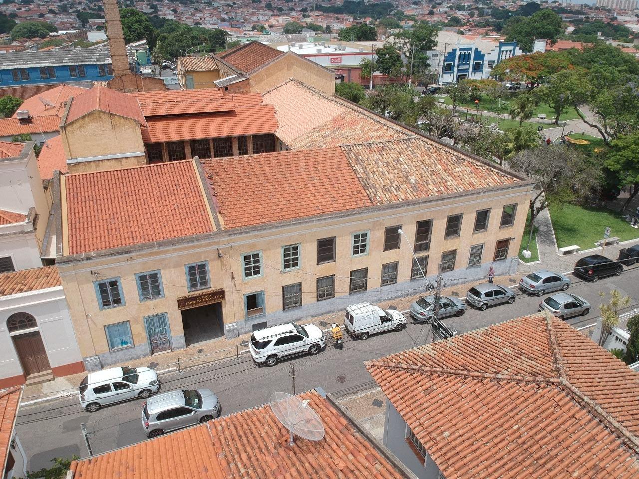 Feira de Antiguidades & Curiosidades movimenta o Espaço Fábrica São Luiz neste domingo em Itu
