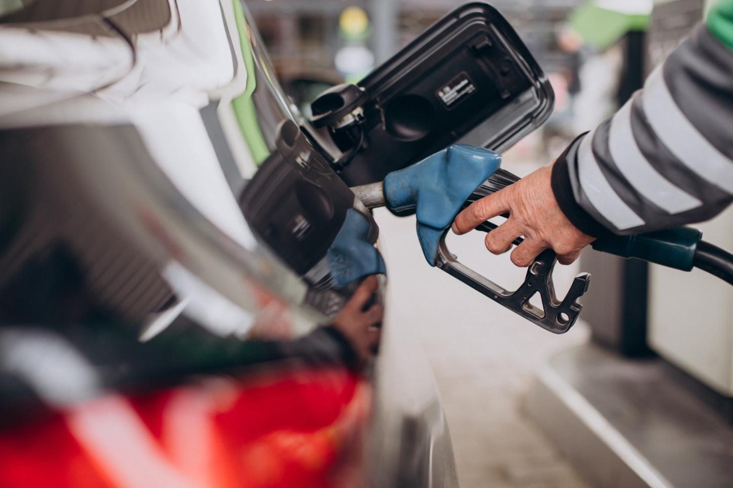 Gasolina fica mais barata e etanol sobe em Indaiatuba