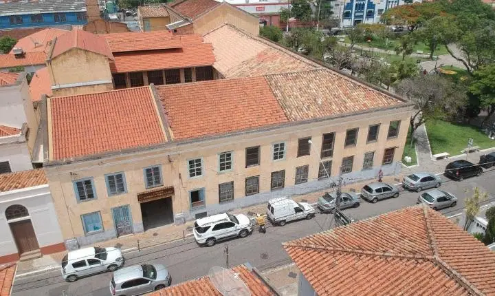 Feira de Antiguidades & Curiosidades movimenta o Espaço Fábrica São Luiz neste domingo em Itu
