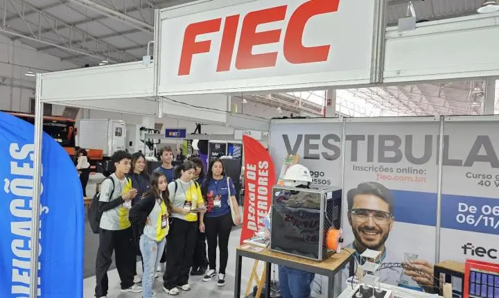 FIEC participa da FEIND 2026 e convida população para conhecer cursos e oportunidades